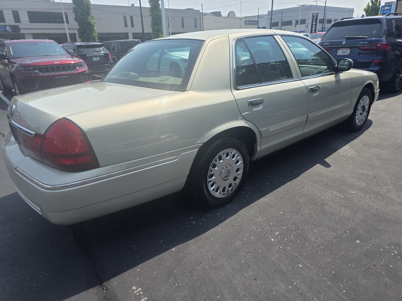 Mercury Grand Marquis 4dr Sdn GS 2004