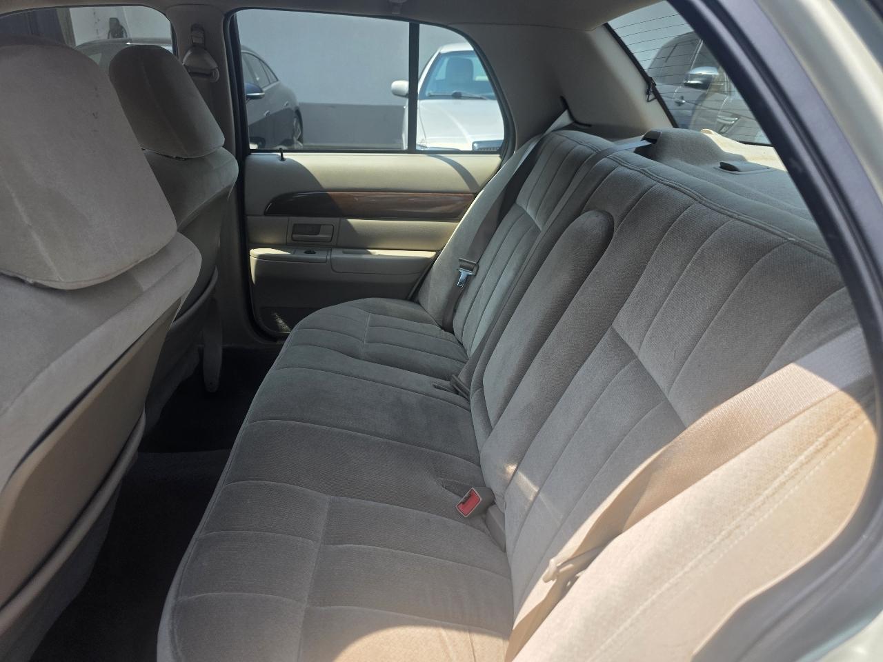 Mercury Grand Marquis 4dr Sdn GS 2004