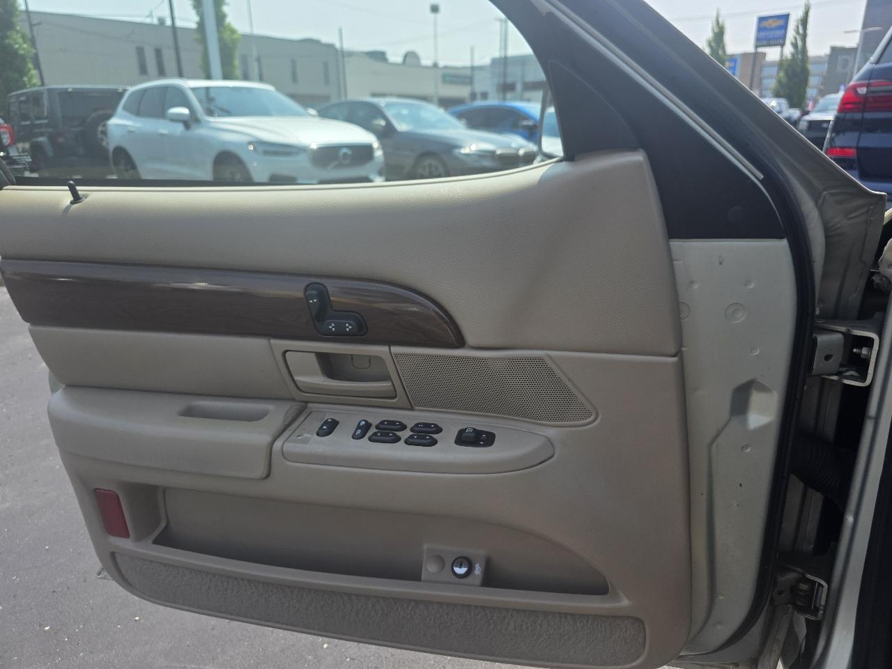 Mercury Grand Marquis 4dr Sdn GS 2004