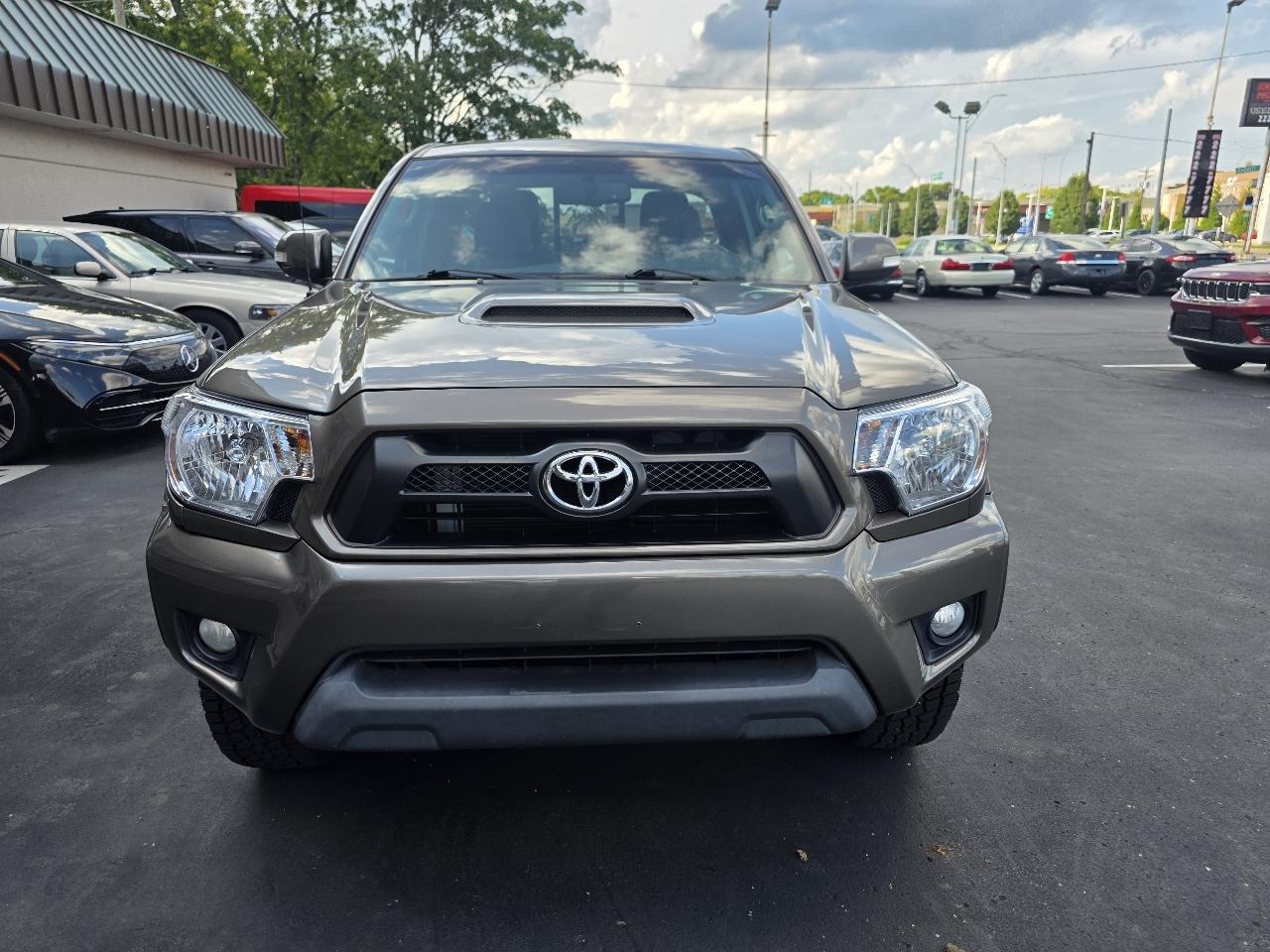 Toyota Tacoma 4WD Access Cab V6 MT (Natl) 2013