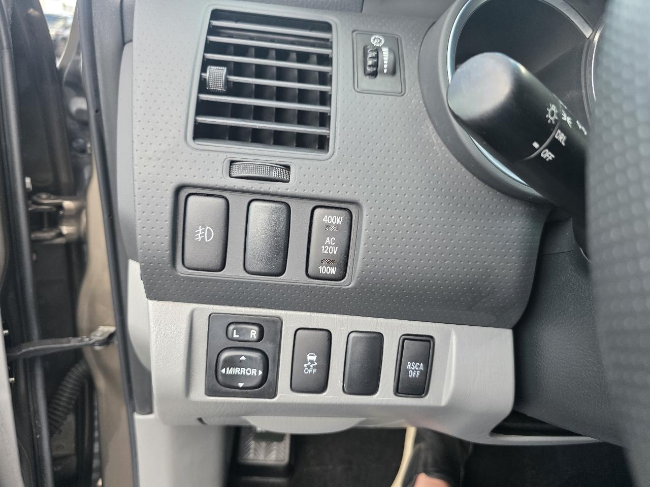 Toyota Tacoma 4WD Access Cab V6 MT (Natl) 2013