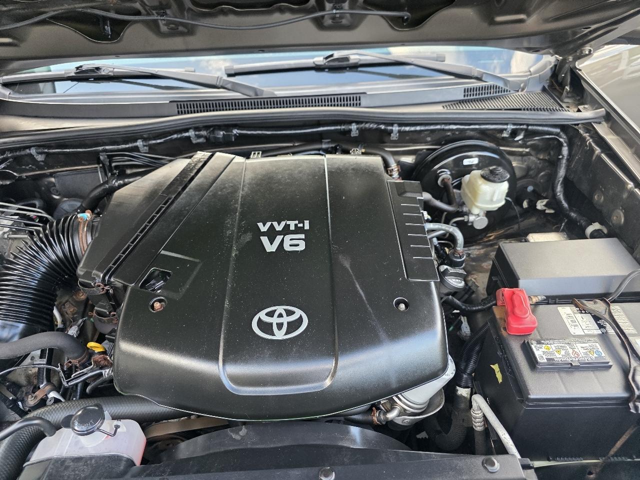 Toyota Tacoma 4WD Access Cab V6 MT (Natl) 2013