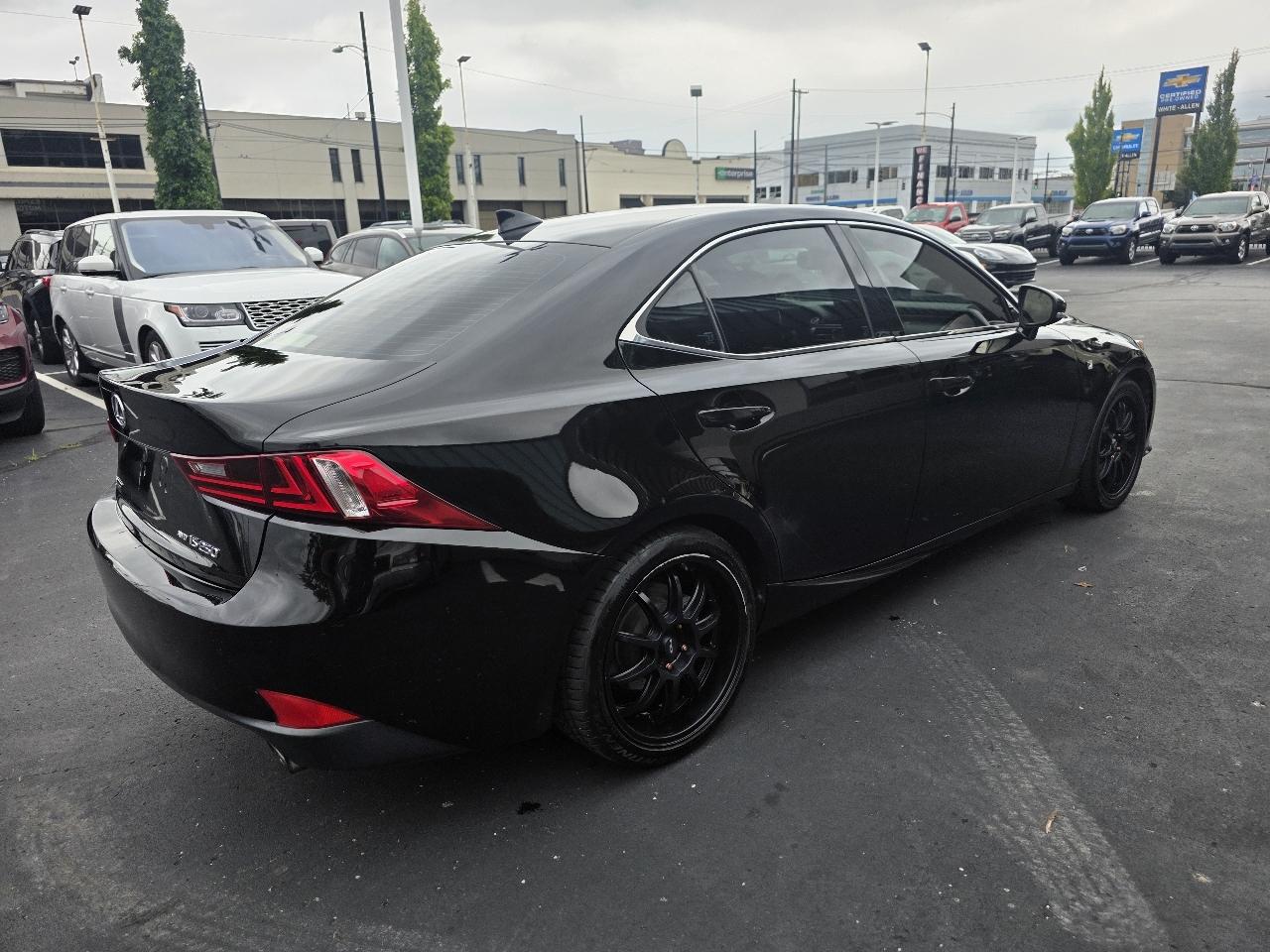 Lexus IS 250 4dr Sport Sdn AWD 2015