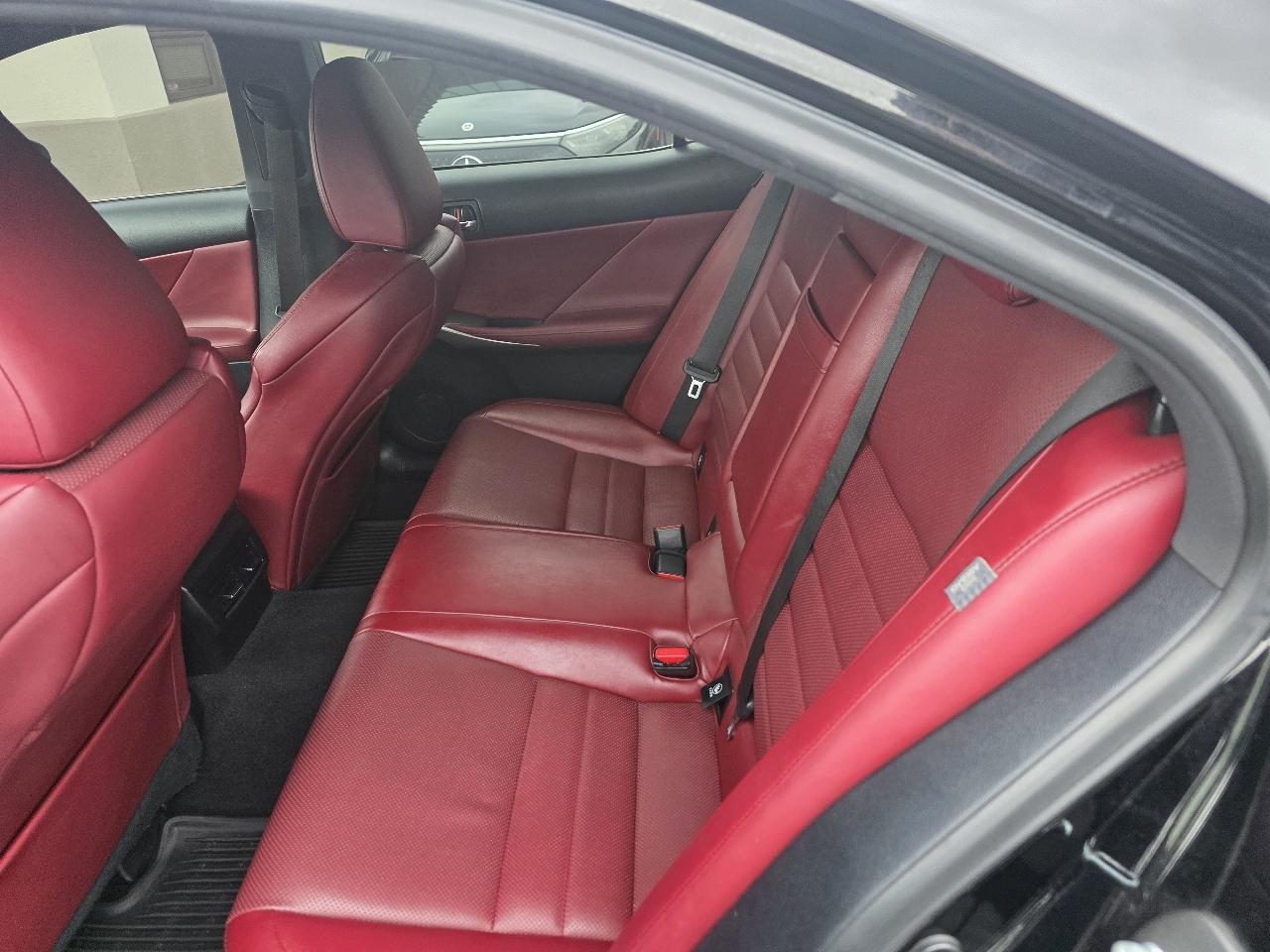 Lexus IS 250 4dr Sport Sdn AWD 2015