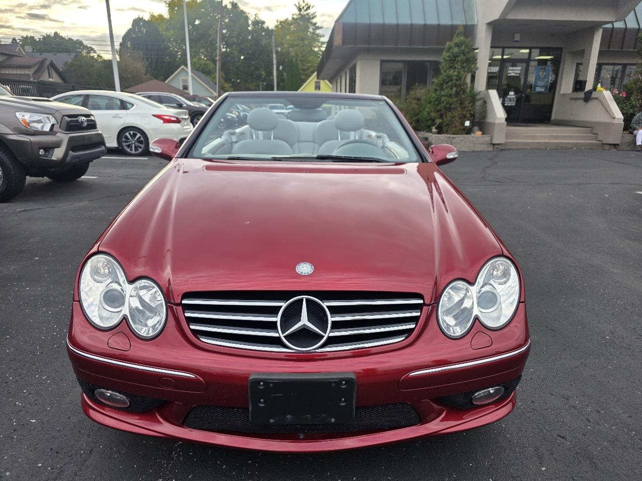 Mercedes-Benz CLK-Class 2dr Cabriolet 5.0L 2004