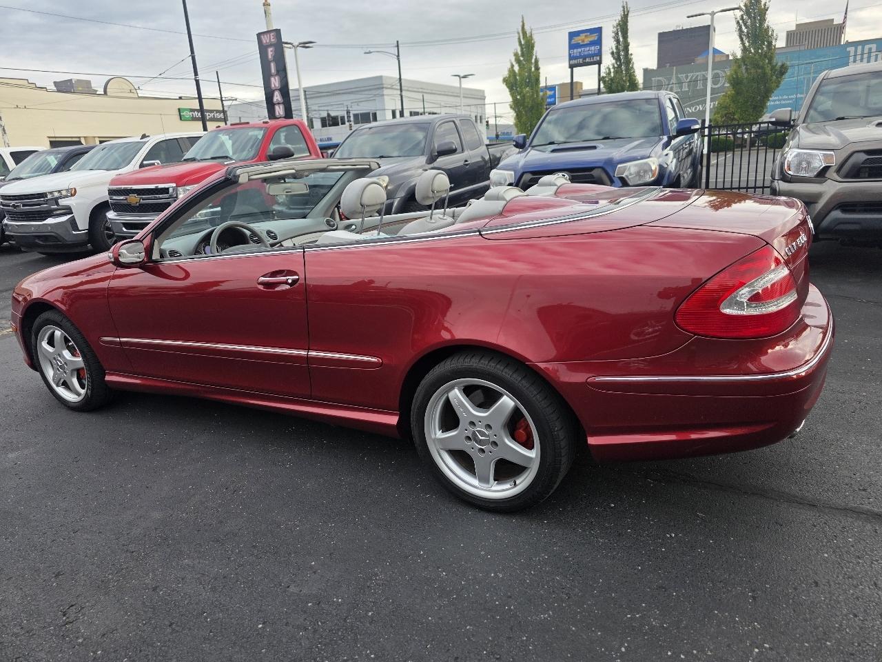 Mercedes-Benz CLK-Class 2dr Cabriolet 5.0L 2004
