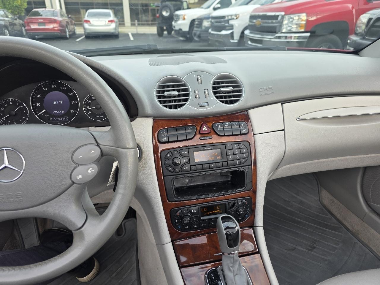 Mercedes-Benz CLK-Class 2dr Cabriolet 5.0L 2004