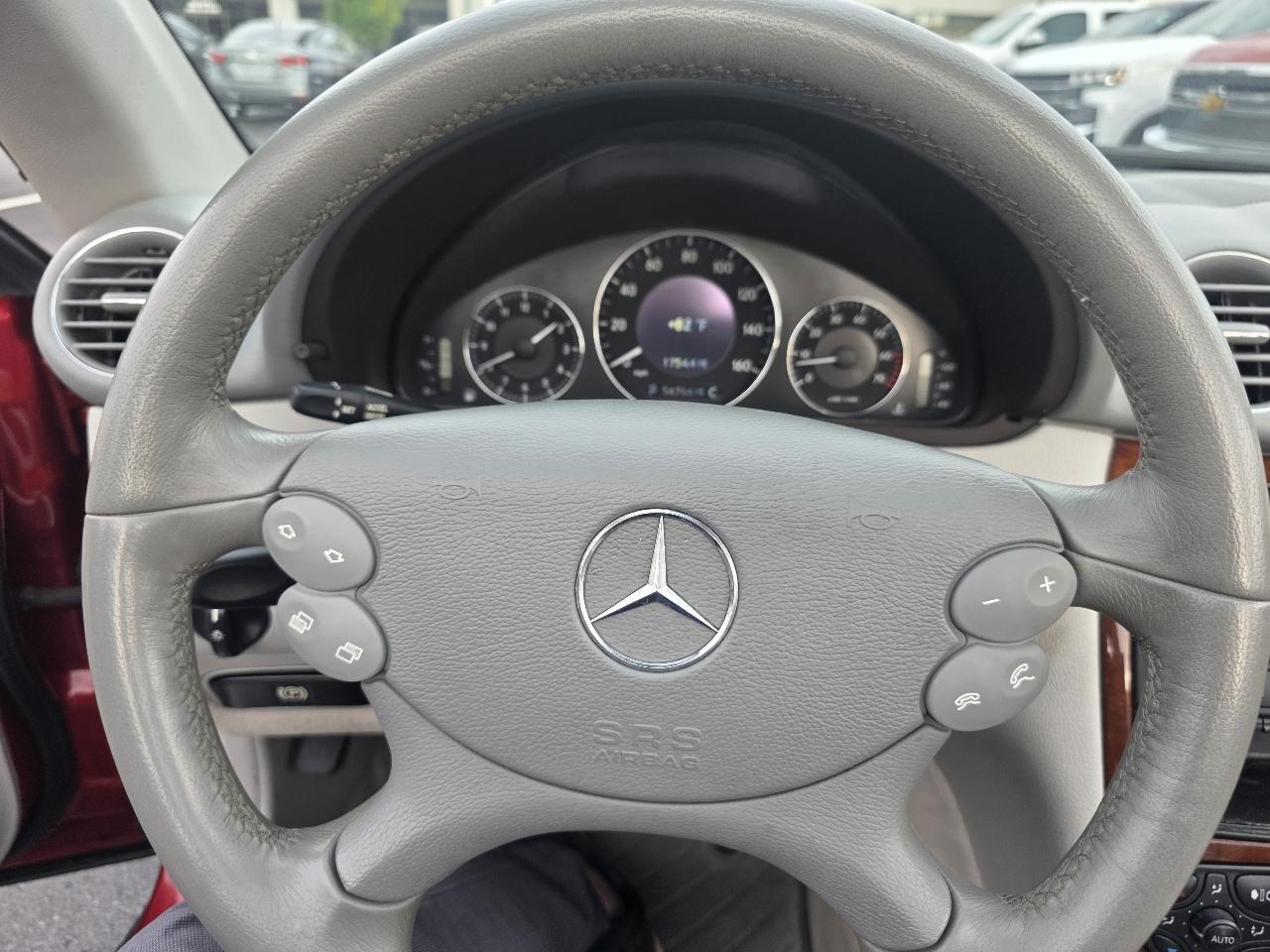 Mercedes-Benz CLK-Class 2dr Cabriolet 5.0L 2004