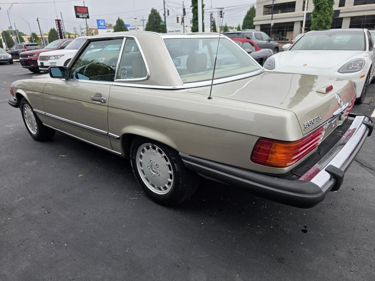 Mercedes-Benz 560 Series 2dr Coupe 560SL Roadster 1989