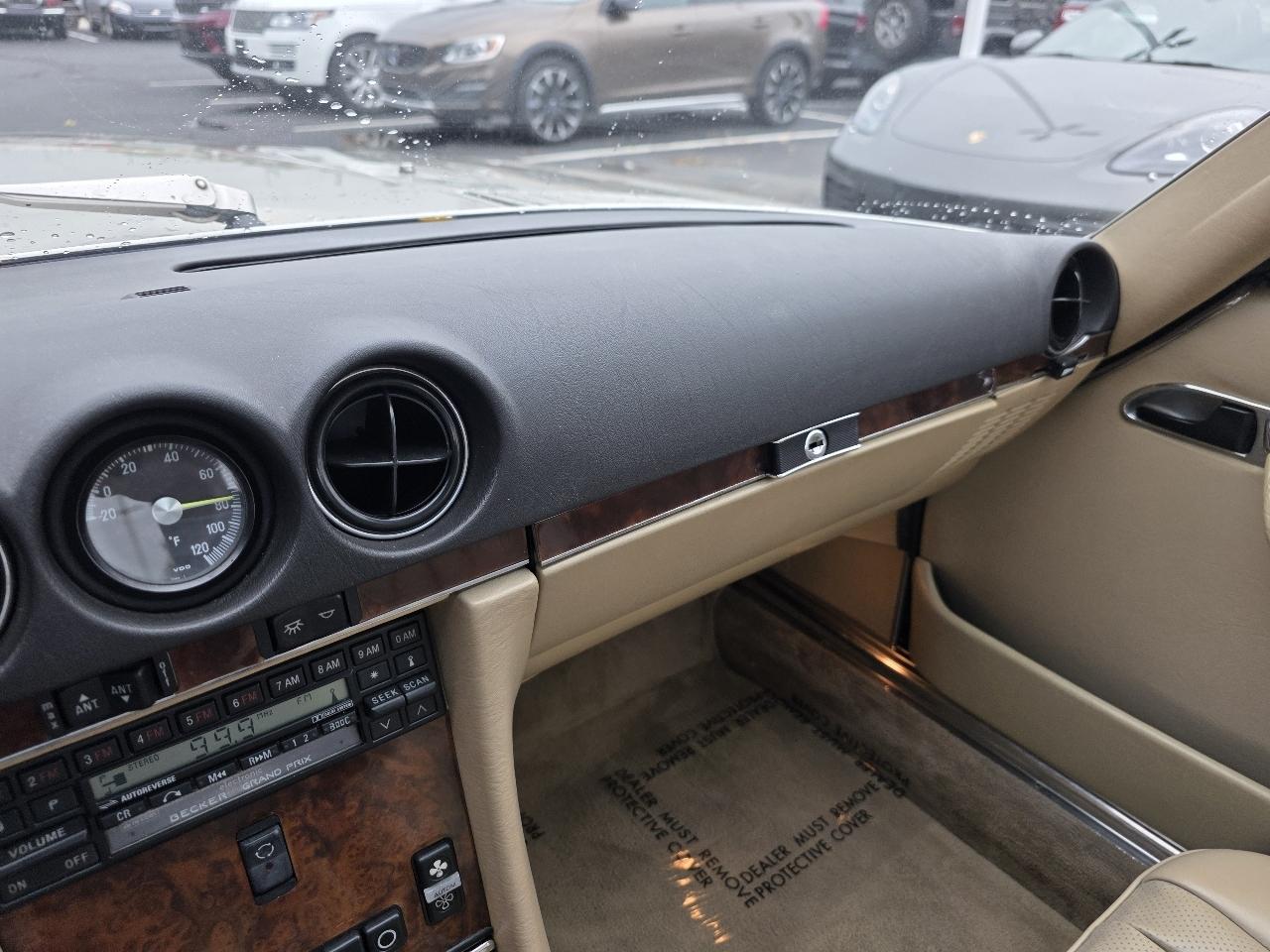 Mercedes-Benz 560 Series 2dr Coupe 560SL Roadster 1989
