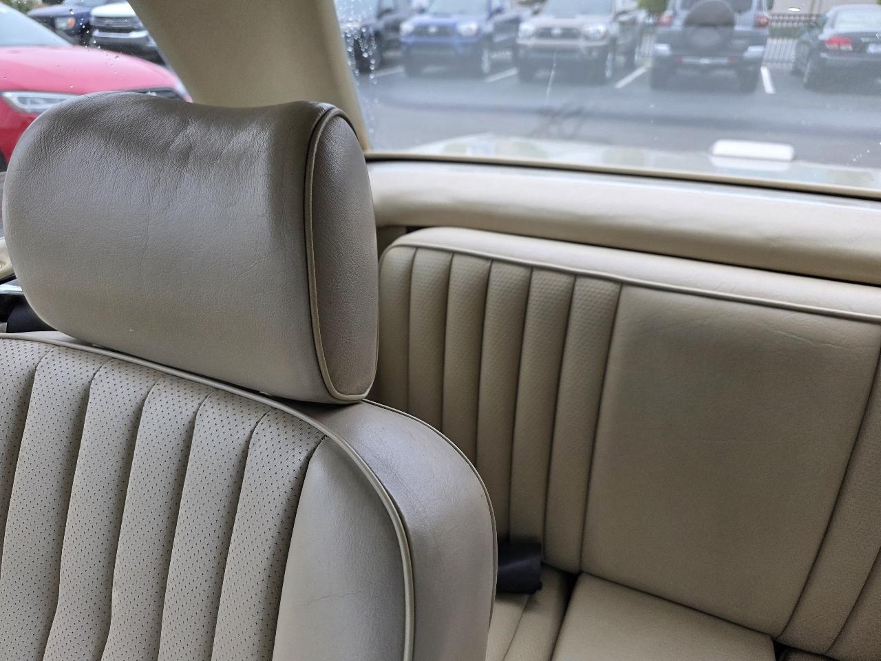 Mercedes-Benz 560 Series 2dr Coupe 560SL Roadster 1989