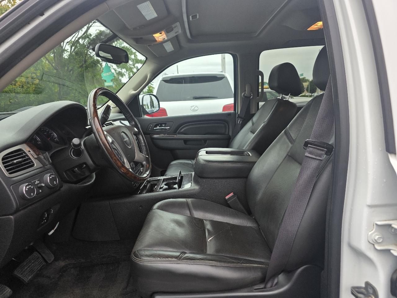 GMC Sierra 2500HD 4WD Crew Cab 153.7" Denali 2014