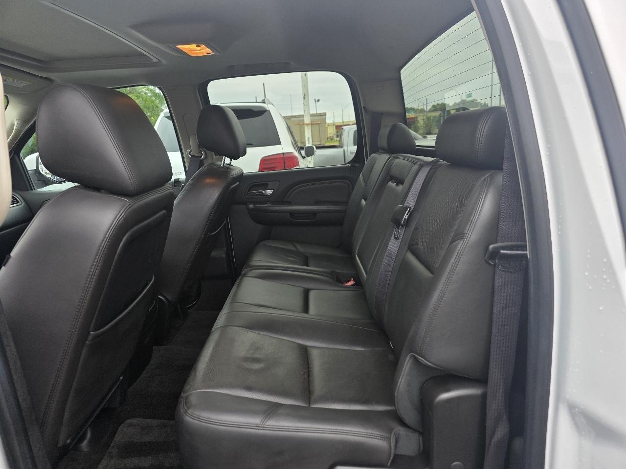 GMC Sierra 2500HD 4WD Crew Cab 153.7" Denali 2014