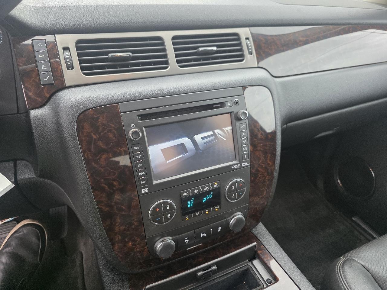 GMC Sierra 2500HD 4WD Crew Cab 153.7" Denali 2014