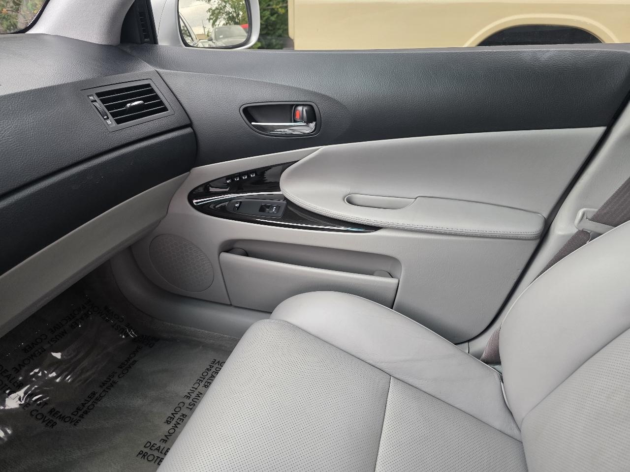 Lexus GS 300 4dr Sdn AWD 2006