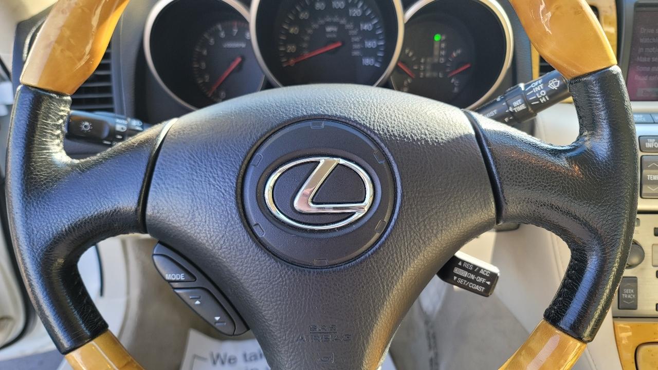 Lexus SC 430 2dr Convertible 2004