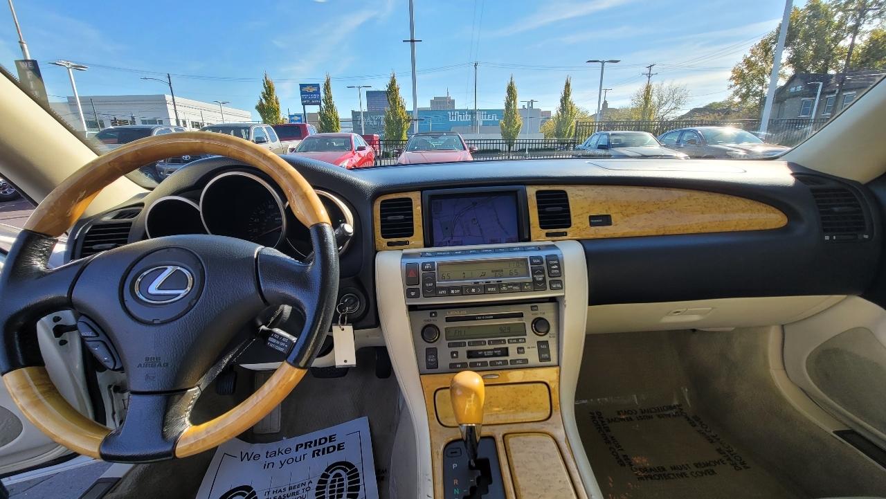 Lexus SC 430 2dr Convertible 2004