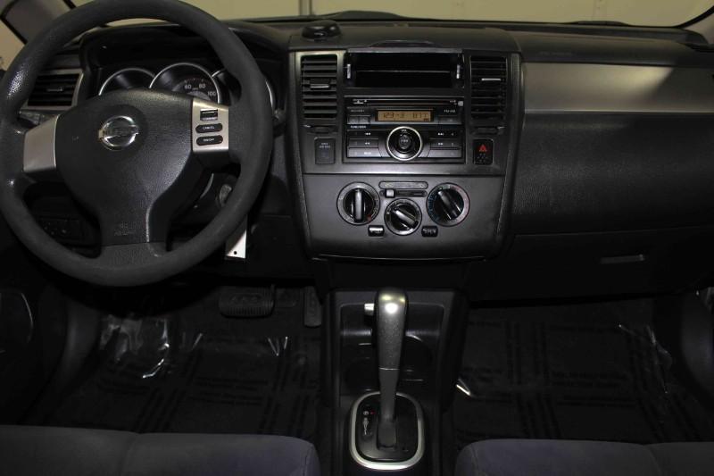 Used 2009 Nissan Versa 1.8 S Hatchback for Sale in Chicago IL 60193