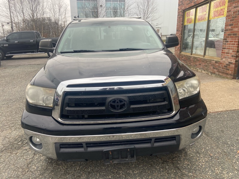 Toyota Tundra Tundra-Grade 5.7L Double Cab 4WD 2013