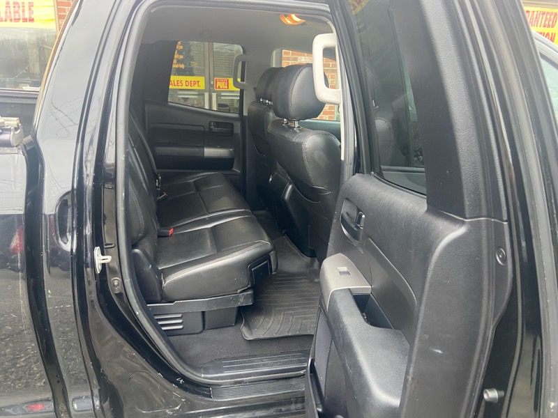 Toyota Tundra Tundra-Grade 5.7L Double Cab 4WD 2013