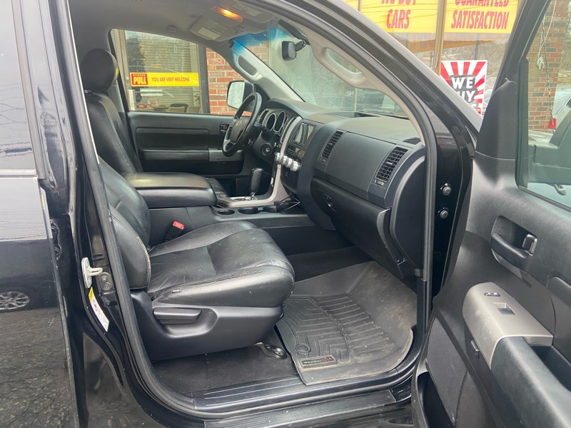 Toyota Tundra Tundra-Grade 5.7L Double Cab 4WD 2013