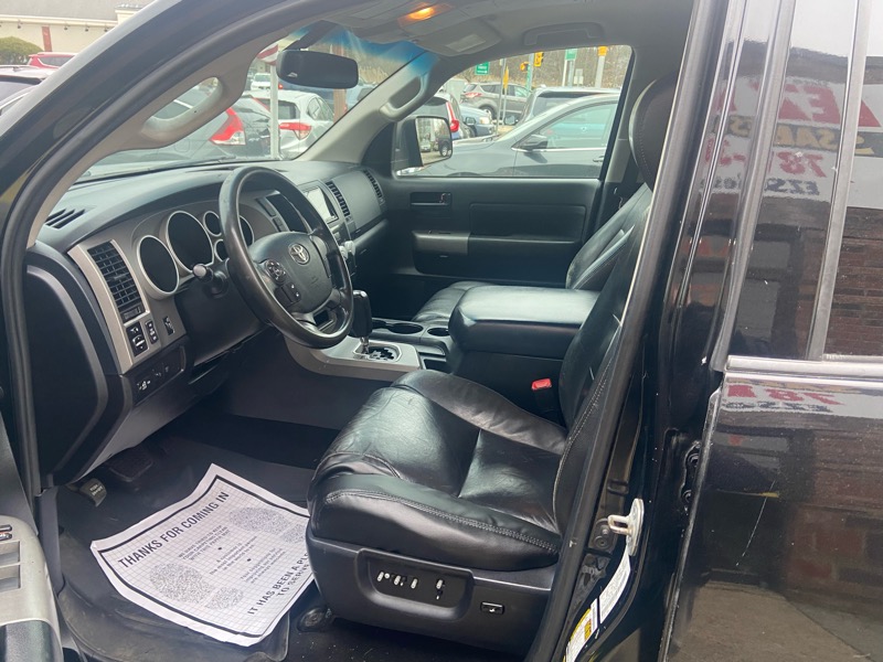 Toyota Tundra Tundra-Grade 5.7L Double Cab 4WD 2013