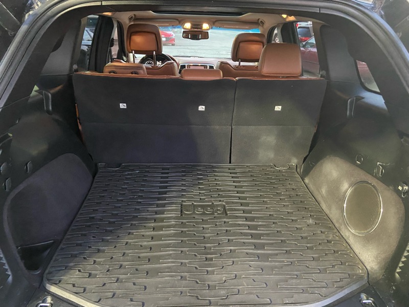 Jeep Grand Cherokee Overland 4WD 2012