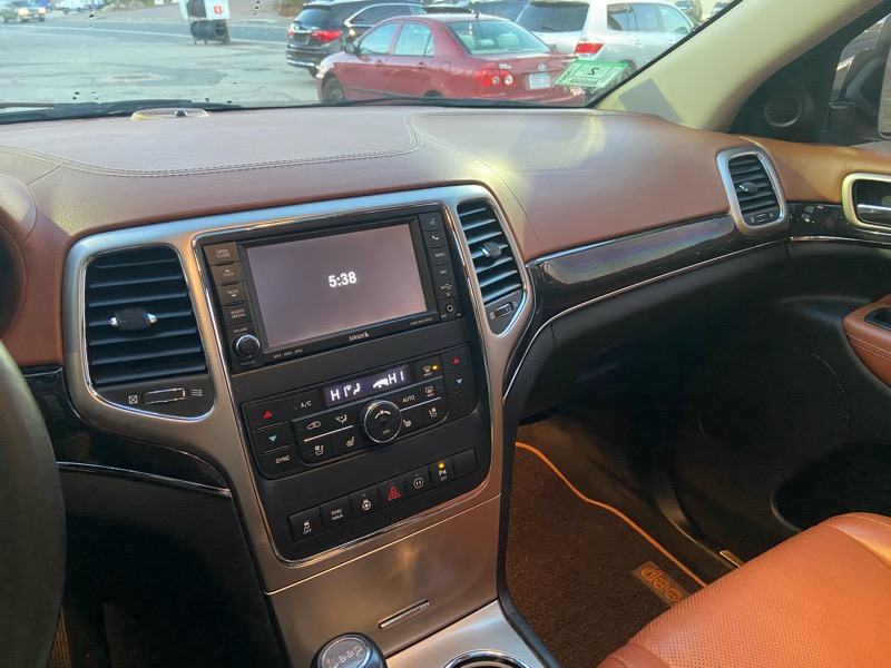 Jeep Grand Cherokee Overland 4WD 2012