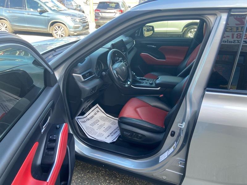 Toyota Highlander XSE AWD V6 2022