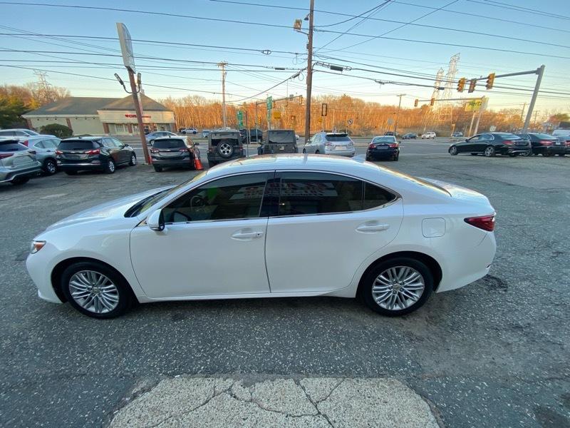 Lexus ES 350 Sedan 2015