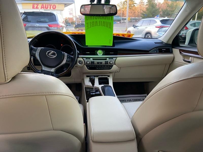 Lexus ES 350 Sedan 2015