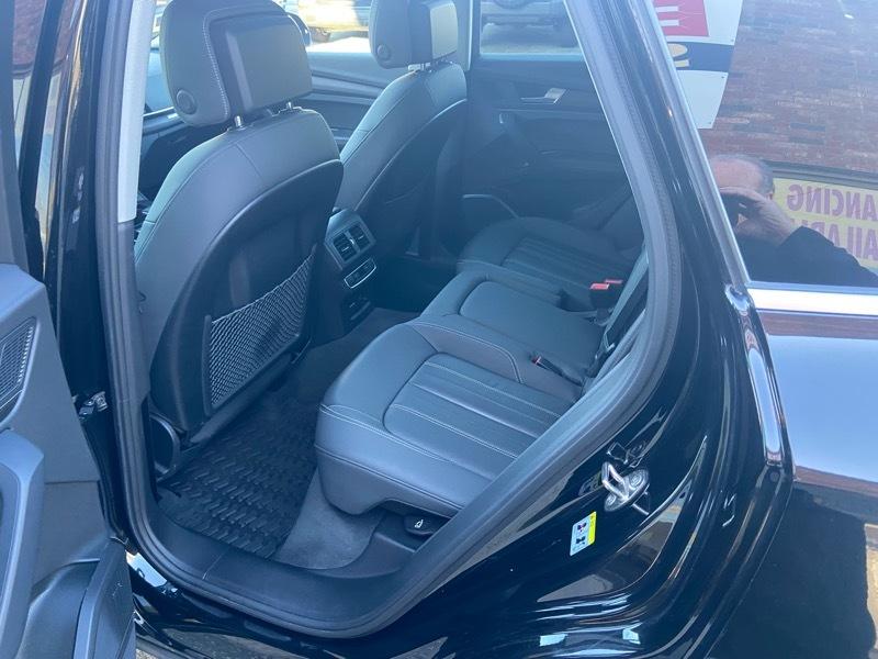 Audi Q5 2.0T Premium Plus quattro 2021