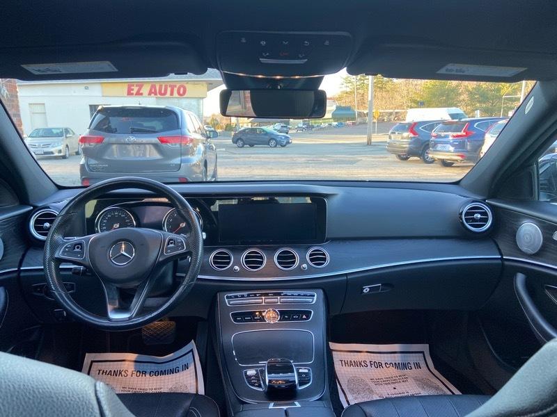 Mercedes-Benz E-Class E300 Luxury 4MATIC Sedan 2018