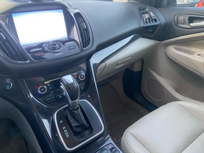 Ford Escape Titanium 4WD 2014