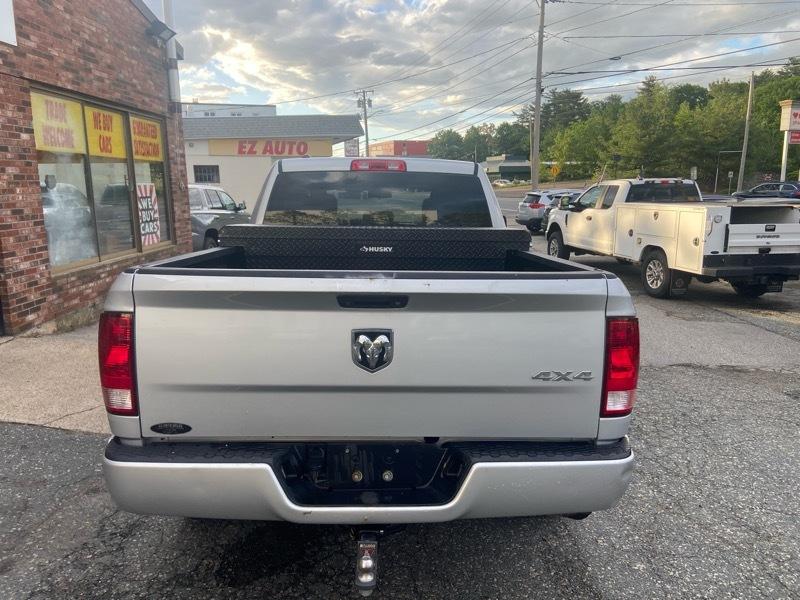RAM 1500 Tradesman Quad Cab 4WD 2018