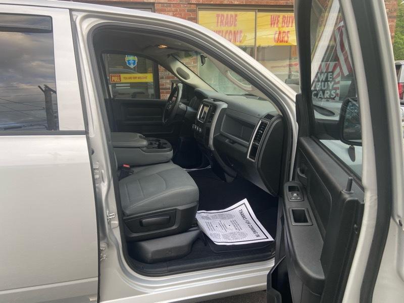 RAM 1500 Tradesman Quad Cab 4WD 2018