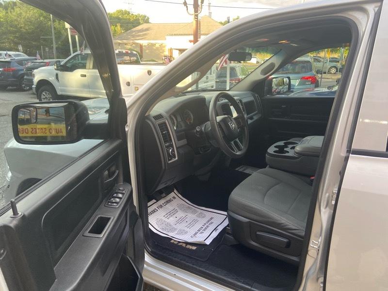 RAM 1500 Tradesman Quad Cab 4WD 2018