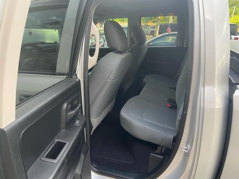 RAM 1500 Tradesman Quad Cab 4WD 2018