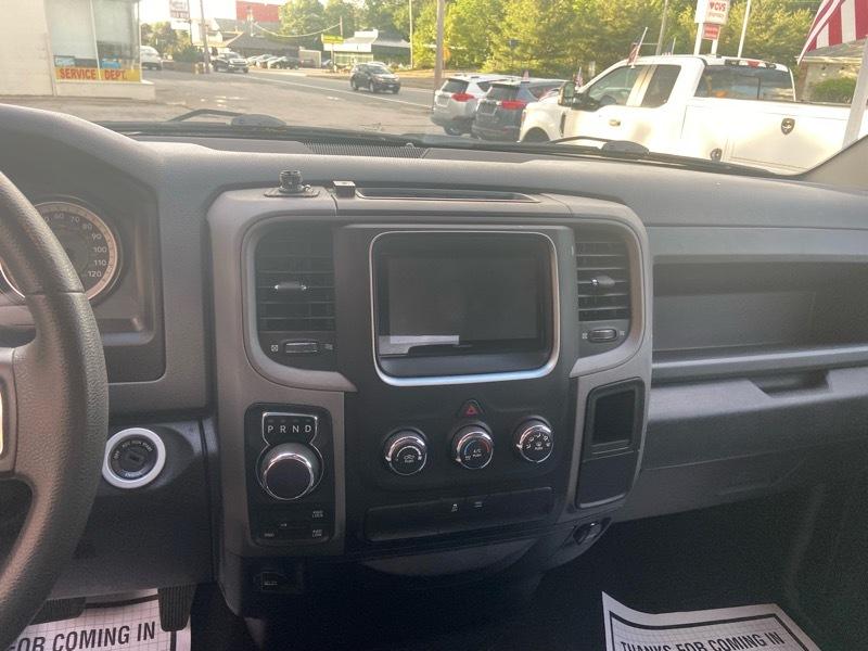 RAM 1500 Tradesman Quad Cab 4WD 2018