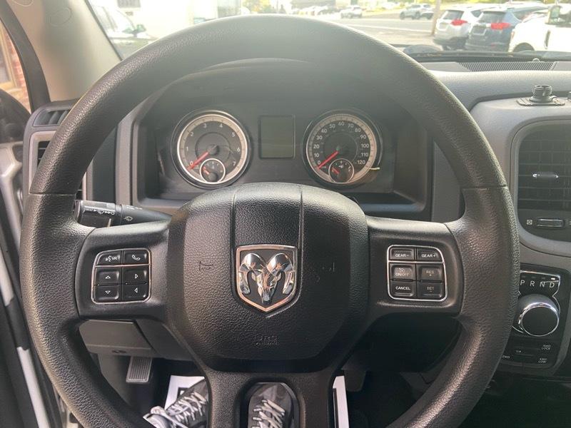 RAM 1500 Tradesman Quad Cab 4WD 2018