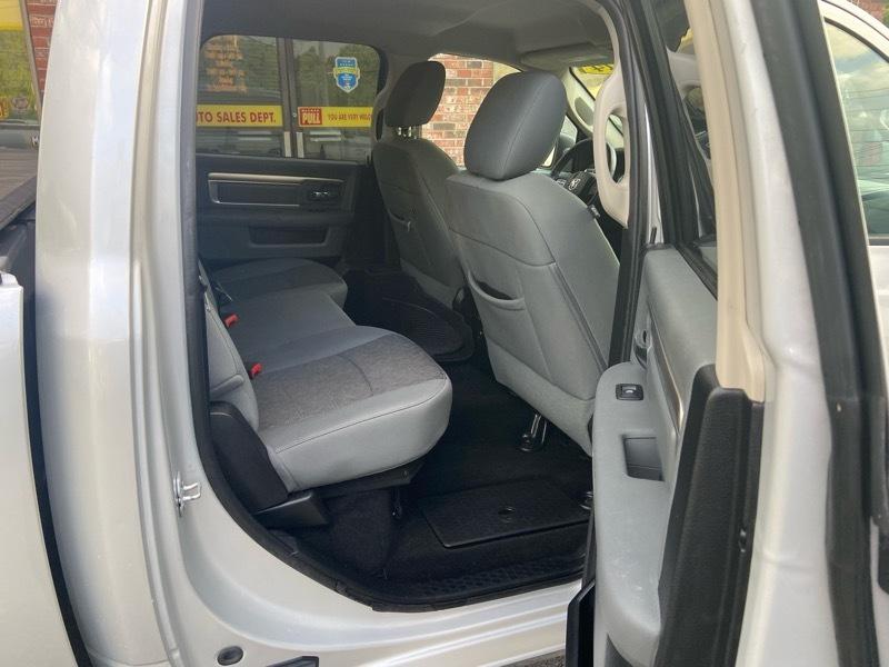 RAM 1500 SLT Crew Cab SWB 4WD 2014