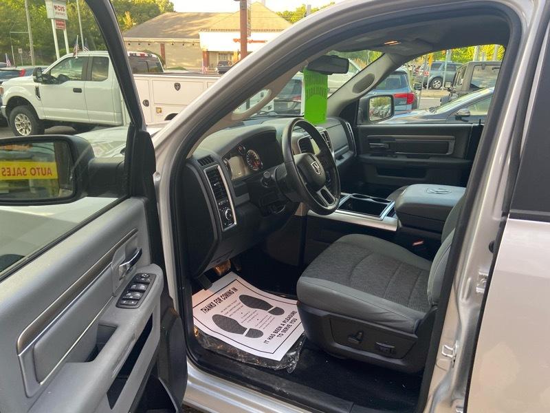 RAM 1500 SLT Crew Cab SWB 4WD 2014