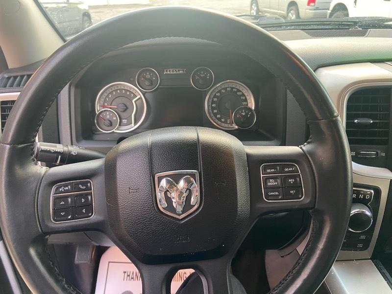 RAM 1500 SLT Crew Cab SWB 4WD 2014