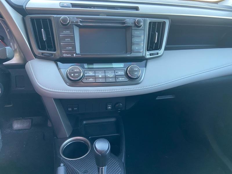 Toyota RAV4 XLE AWD 2014