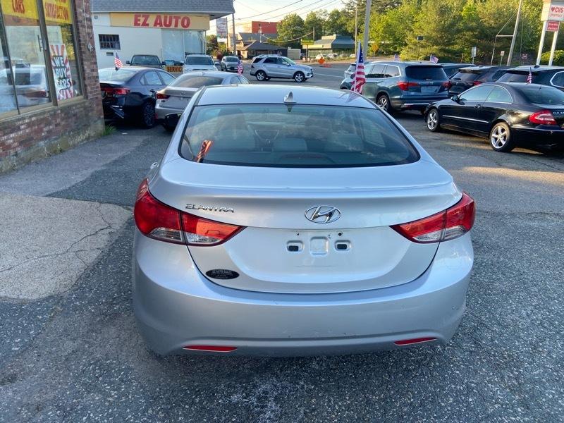 Hyundai Elantra Limited 2011