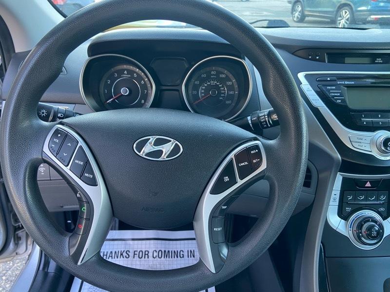 Hyundai Elantra Limited 2011