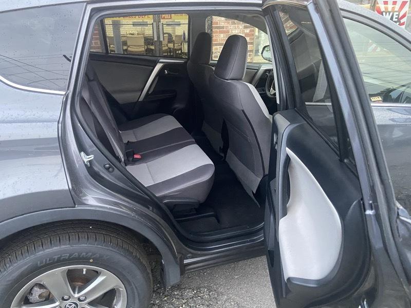 Toyota RAV4 XLE AWD 2015
