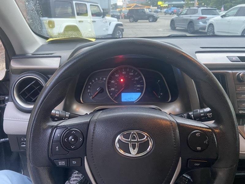 Toyota RAV4 XLE AWD 2015