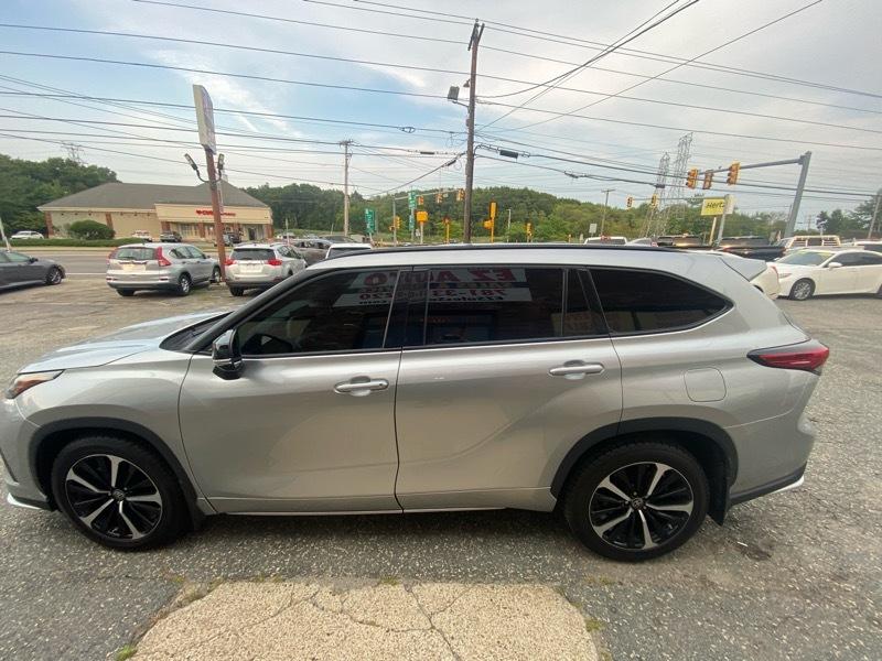 Toyota Highlander XSE AWD V6 2022