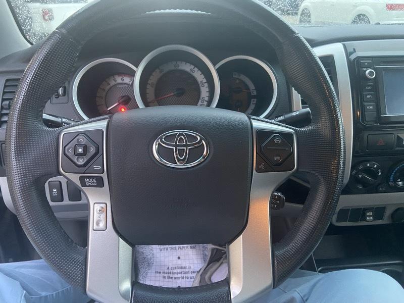 Toyota Tacoma Double Cab V6 5AT 4WD 2014